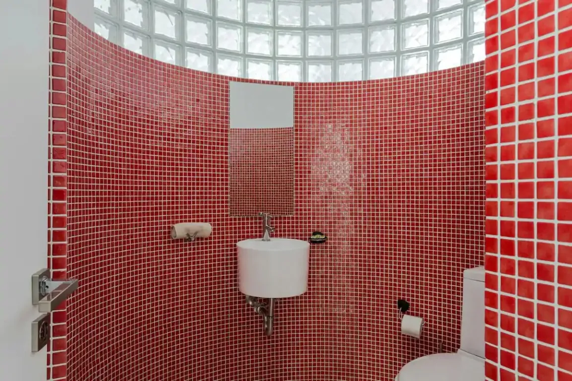1152