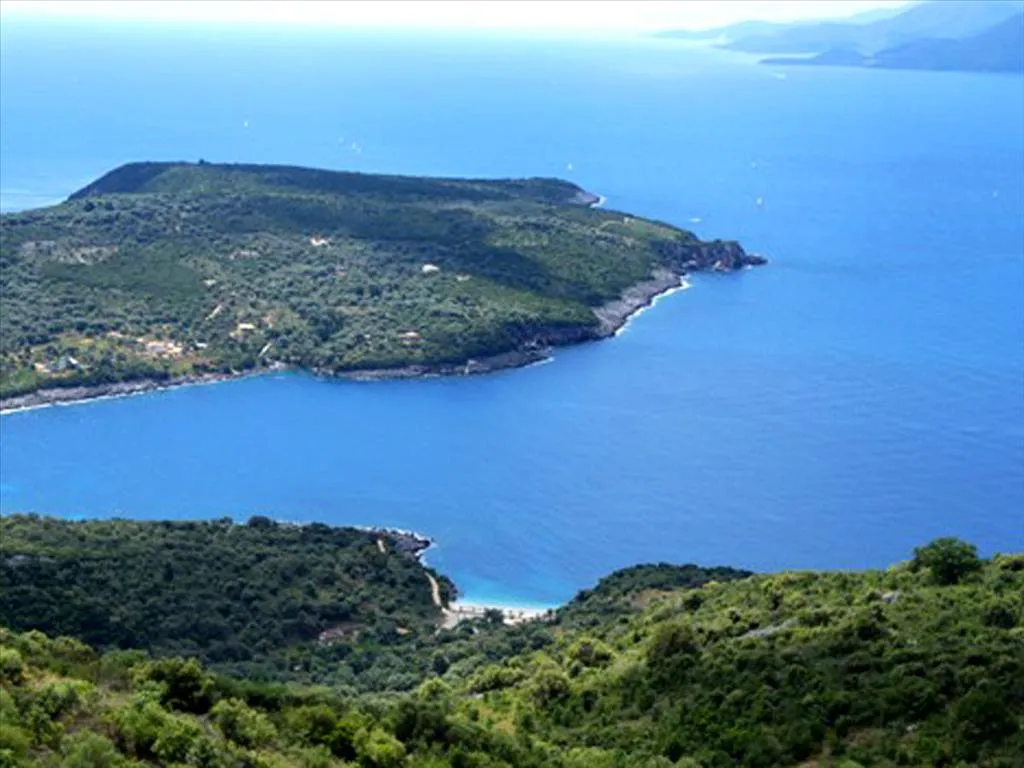 οικόπεδο προς πώληση 23940 τ.μ Λευκάδα Νομός Λευκάδας