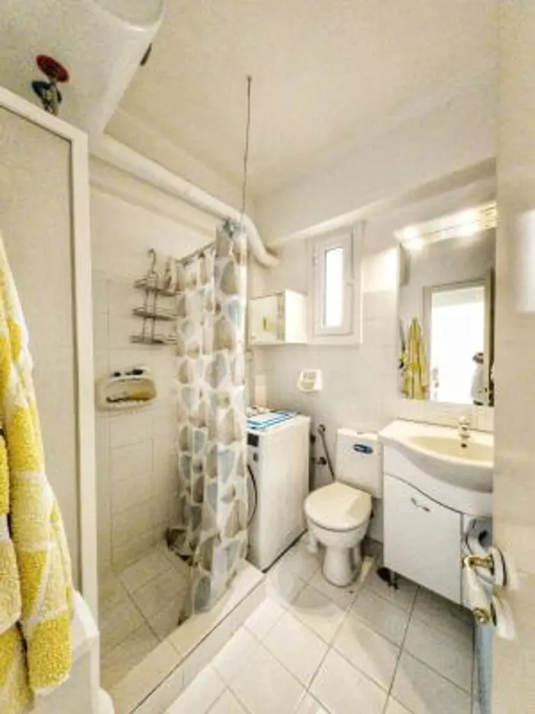 768