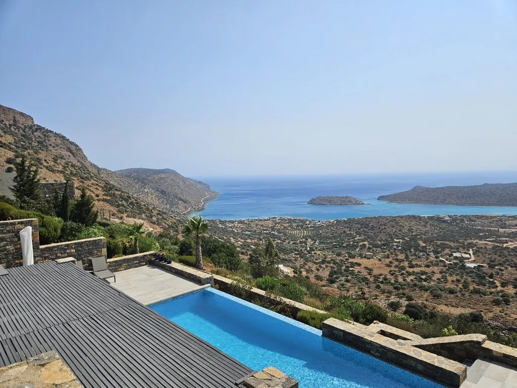 βίλα προς πώληση 290 τ.μ Άγιος Νικόλαος Νομός Λασιθίου