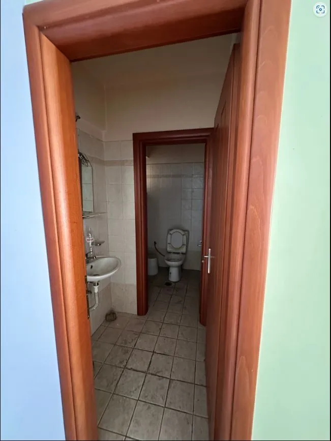 651