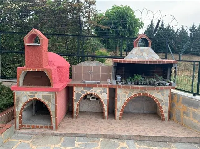 641