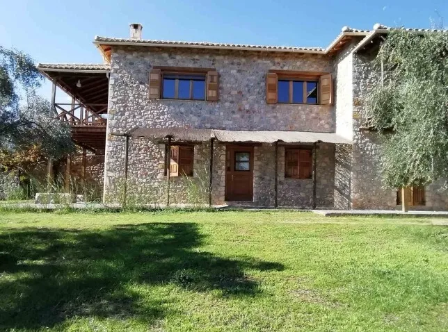 μονοκατοικία προς πώληση 260 τ.μ Μυστράς Λακωνία