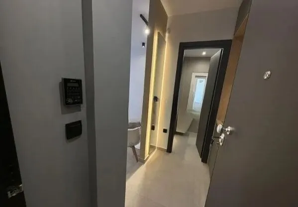 599