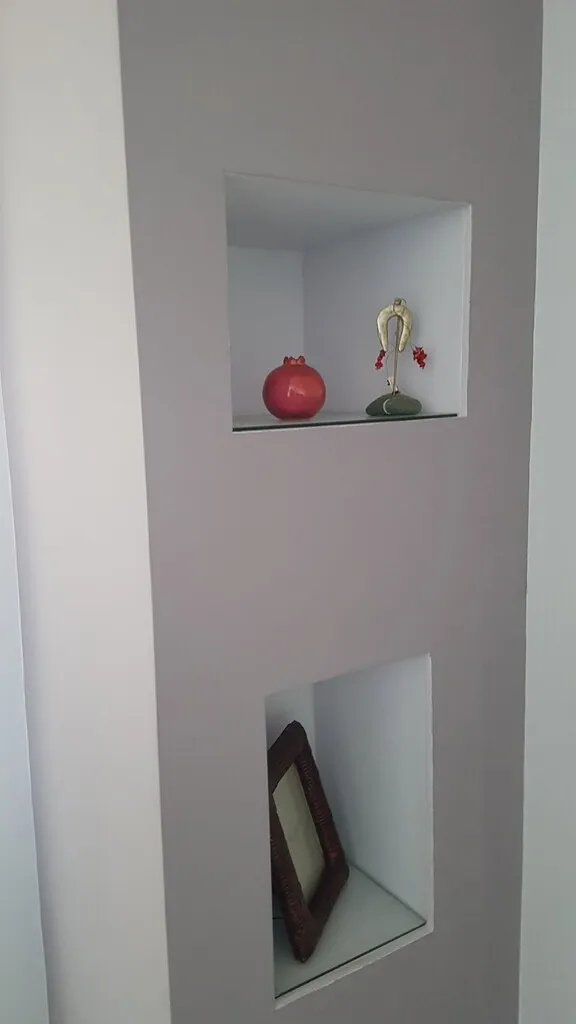 576