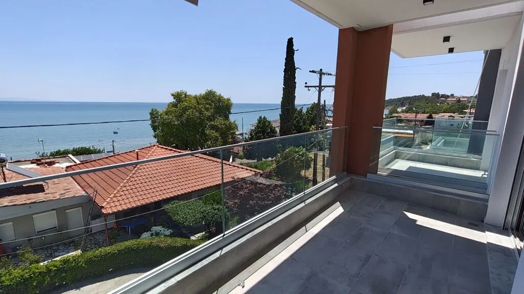 διώροφο διαμέρισμα προς πώληση 49 τ.μ Μεθώνη Νομός Πιερίας