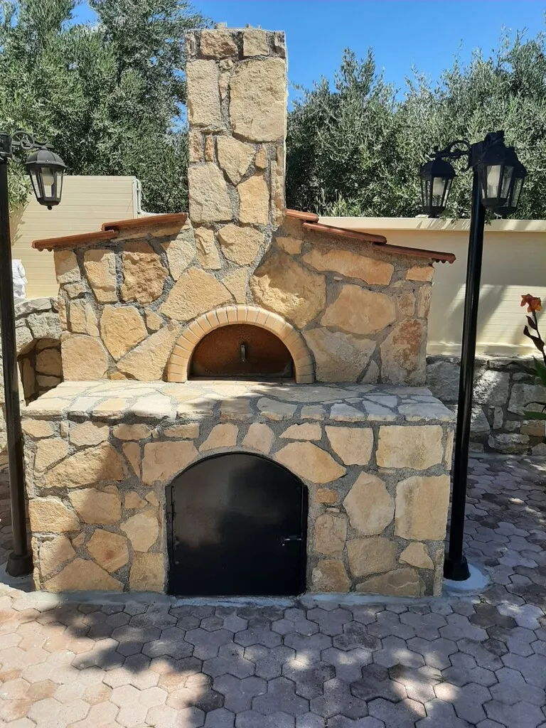 768