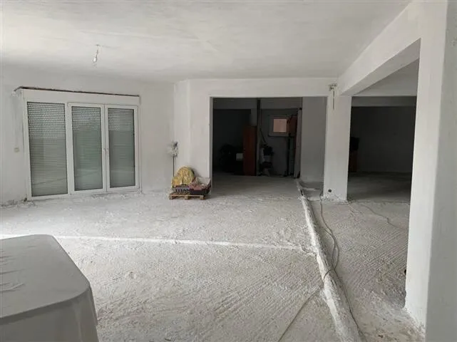 641