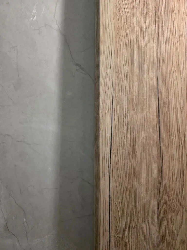 768