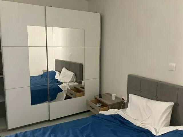640