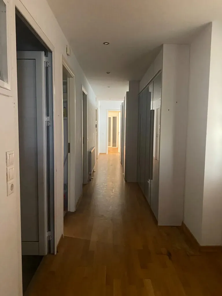 768
