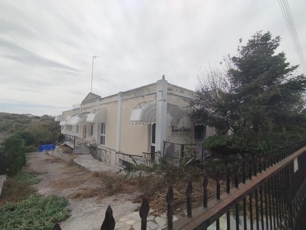 εμπορικό ακίνητο προς πώληση 800 τ.μ Μίκρα Προάστια Θεσσαλονίκης