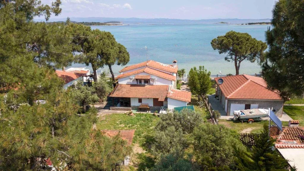 μονοκατοικία προς πώληση 200 τ.μ Σιθωνία Χαλκιδική