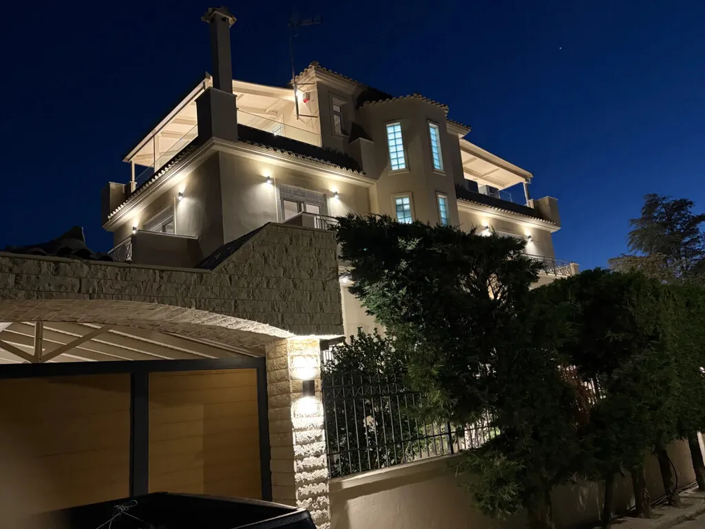 βίλα προς πώληση 340 τ.μ Καλύβια Θορικού Υπόλοιπη Αττικής