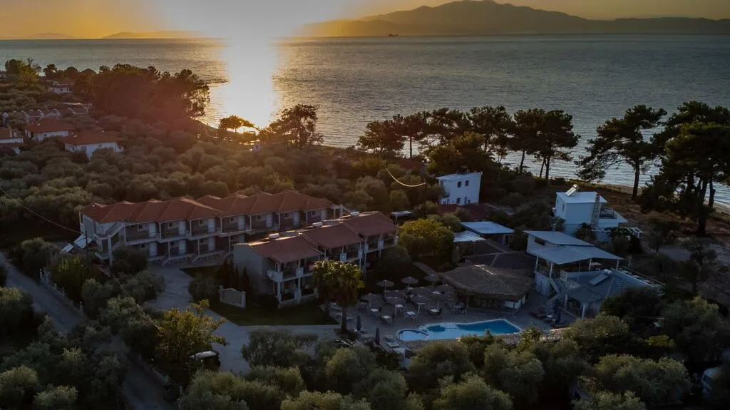 ξενοδοχείο προς πώληση 1056 τ.μ Θάσος Νομός Καβάλας
