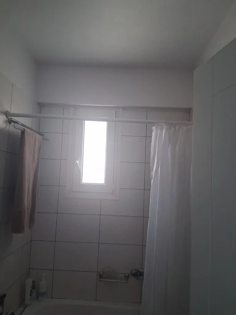 768
