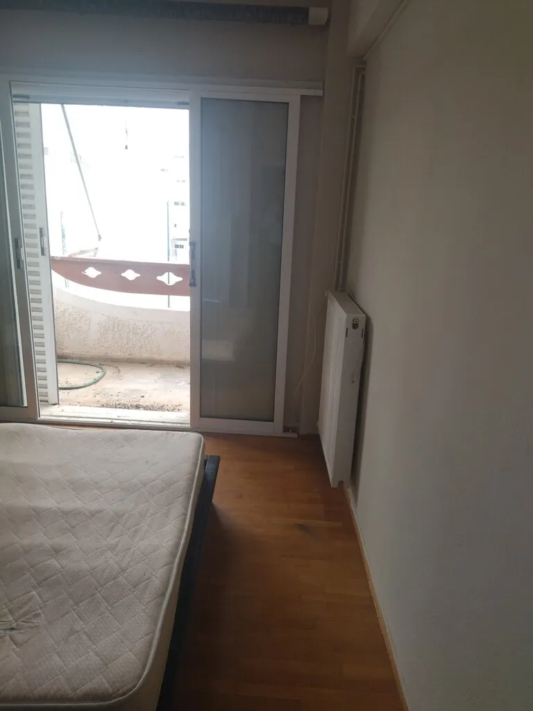 768