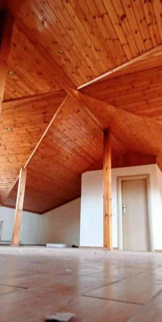 516