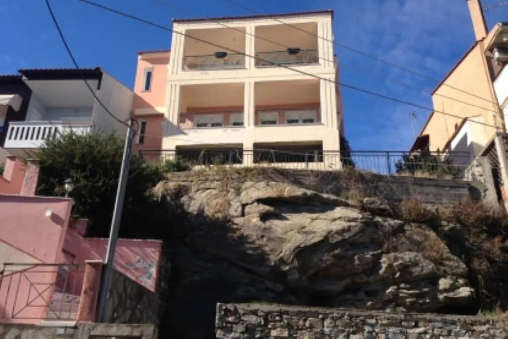 μεζονέτα προς πώληση 220 τ.μ Καβάλα Νομός Καβάλας