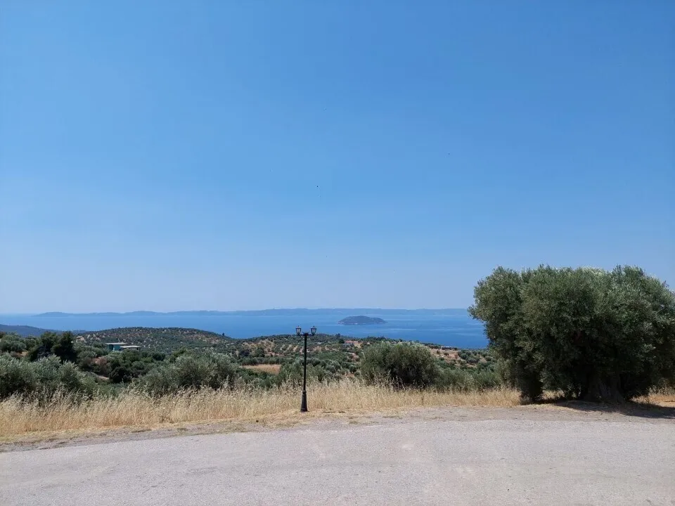 οικόπεδο προς πώληση 302 τ.μ Σιθωνία Χαλκιδική