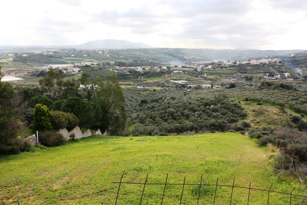 οικόπεδο προς πώληση 2870 τ.μ  Νομός Ηρακλείου