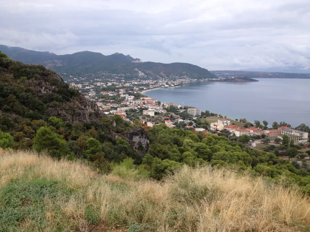 οικόπεδο προς πώληση 4500 τ.μ Σαρωνικός Κορινθία