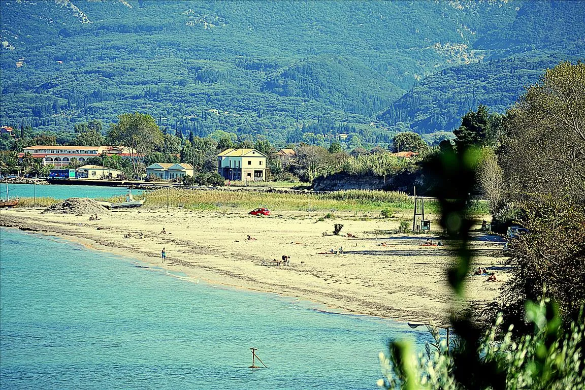 1152