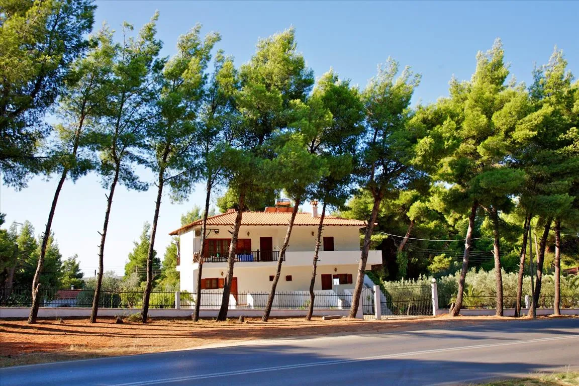 ξενοδοχείο προς πώληση 240 τ.μ Σιθωνία Χαλκιδική