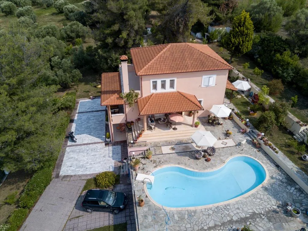 βίλα προς πώληση 360 τ.μ Κασσάνδρα Χαλκιδική