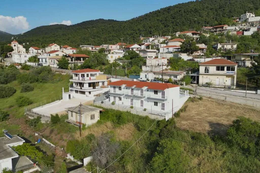 κτίριο προς πώληση 240 τ.μ Λουτράκι-Περαχώρα Κορινθία