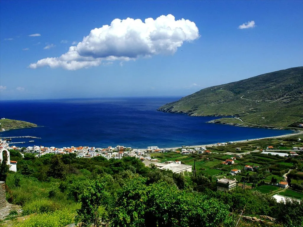 οικόπεδο προς πώληση 30000 τ.μ  Κυκλάδες