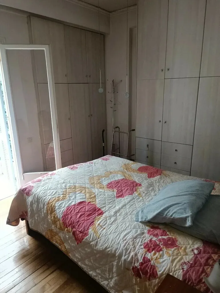 768