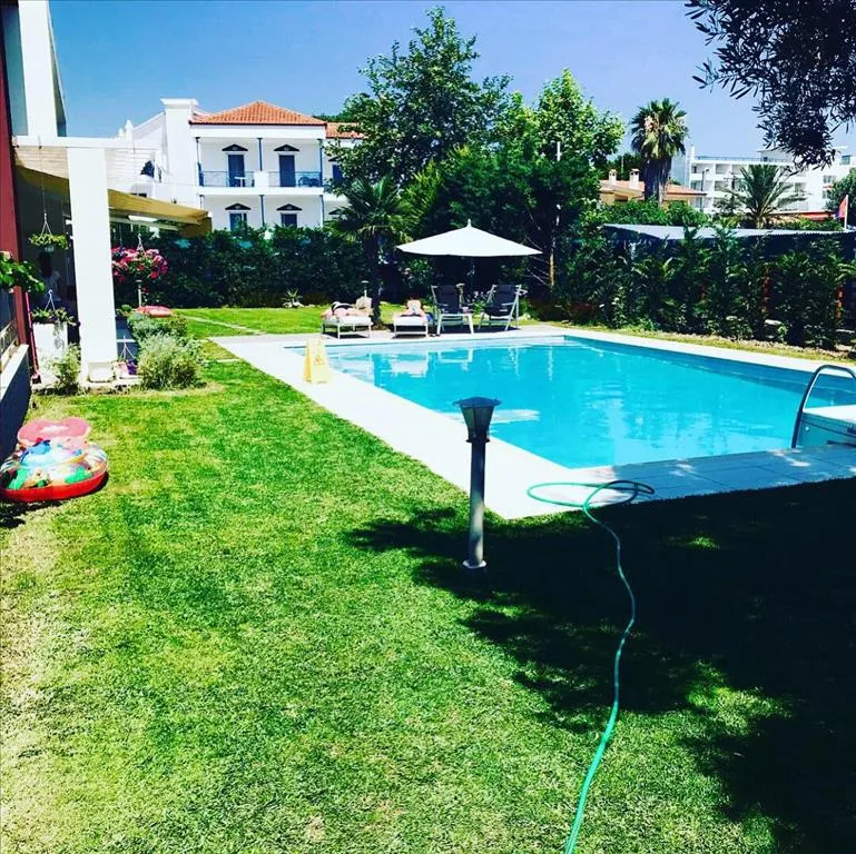 ξενοδοχείο προς πώληση 950 τ.μ Κασσάνδρα Χαλκιδική