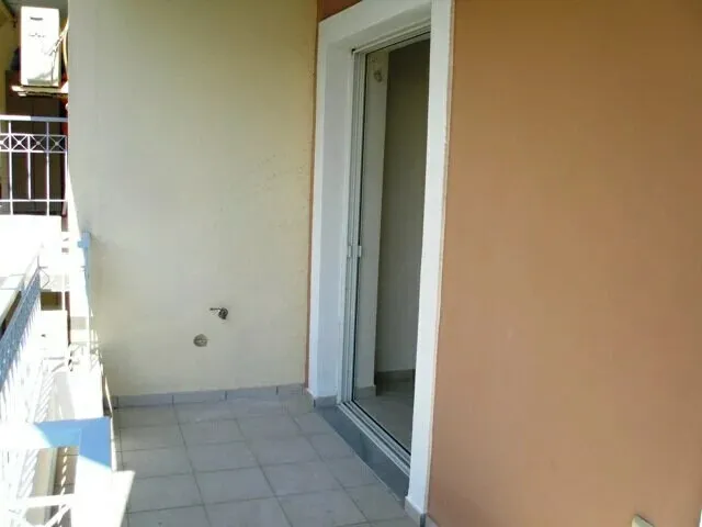 640