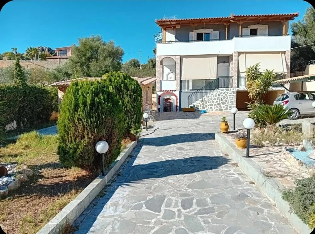 μονοκατοικία προς πώληση 220 τ.μ Βάρη - Βάρκιζα Νότια Αθήνας