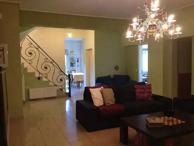 640
