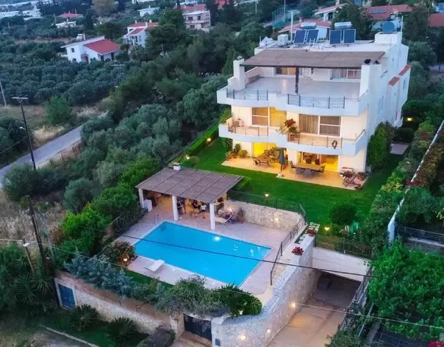 βίλα προς πώληση 680 τ.μ Ανάβυσσος Υπόλοιπη Αττικής