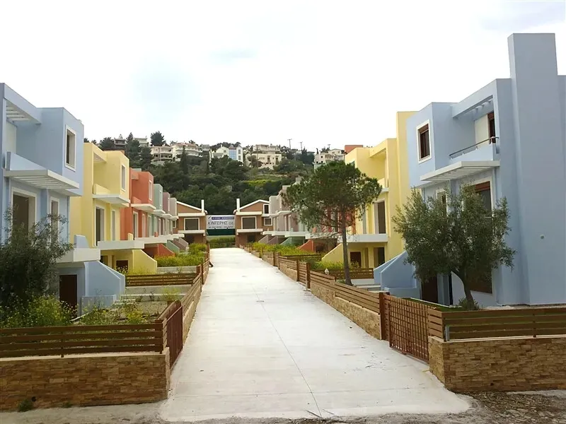 συγκρότημα προς πώληση 1724 τ.μ Σικυώνα Κορινθία