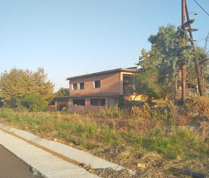 εμπορικό ακίνητο προς πώληση 826 τ.μ Κατερίνη Νομός Πιερίας