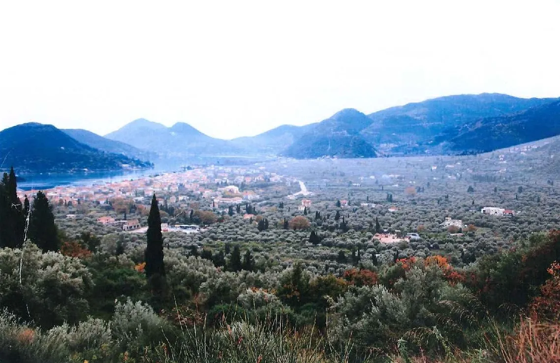 οικόπεδο προς πώληση 4413 τ.μ Λευκάδα Νομός Λευκάδας