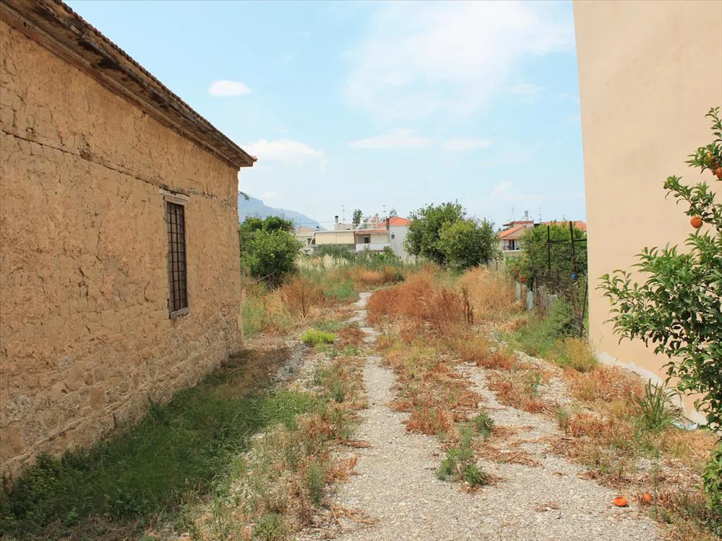 οικόπεδο προς πώληση 3700 τ.μ Ξυλόκαστρο Κορινθία