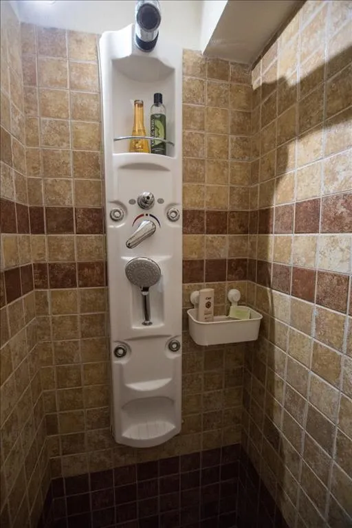 512
