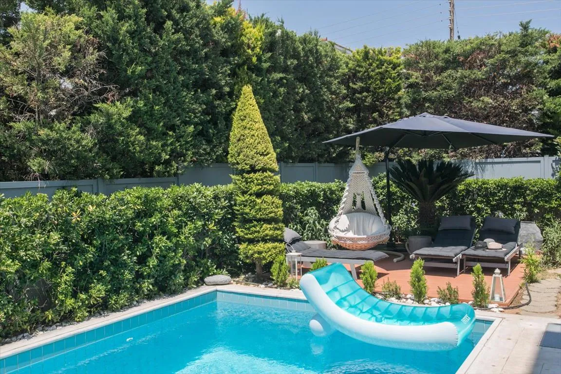 μονοκατοικία προς πώληση 270 τ.μ Γλυφάδα Νότια Αθήνας