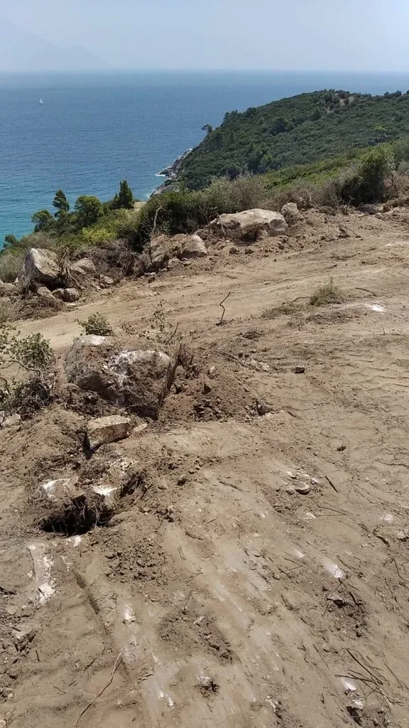 οικόπεδο προς πώληση 11688 τ.μ Σιθωνία Χαλκιδική