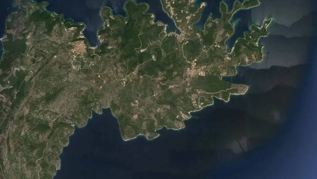 οικόπεδο προς πώληση 9747 τ.μ Μεγανήσι Νομός Λευκάδας