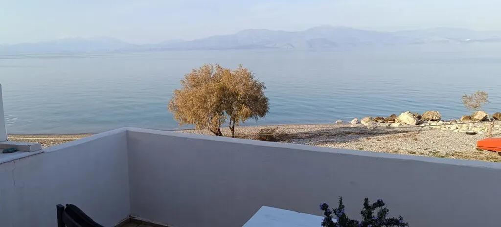 μεζονέτα προς πώληση 58 τ.μ Σικυώνα Κορινθία