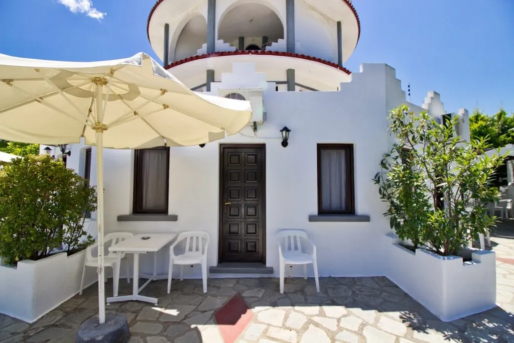 ξενοδοχείο προς πώληση 350 τ.μ Αριστοτέλης Χαλκιδική
