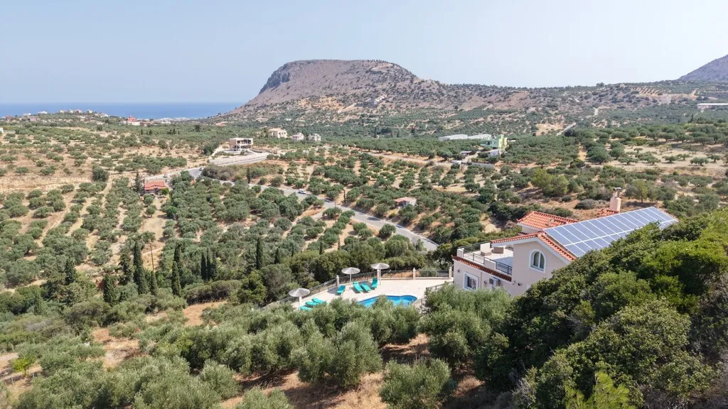 βίλα προς πώληση 380 τ.μ Γούβες Νομός Ηρακλείου
