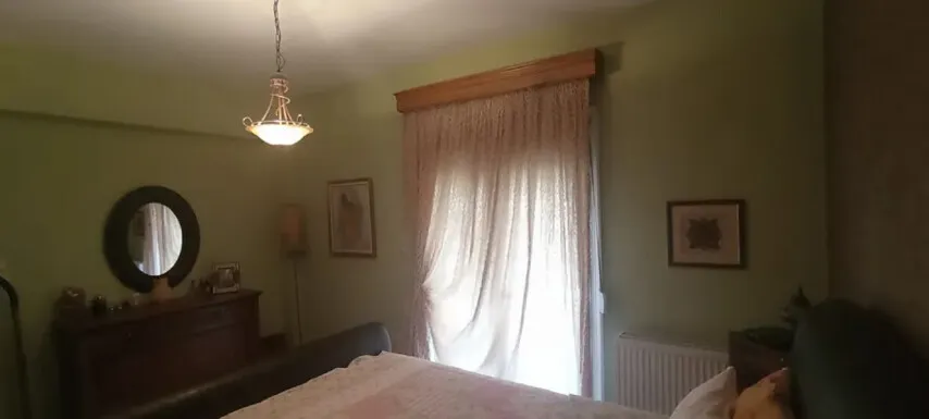 854