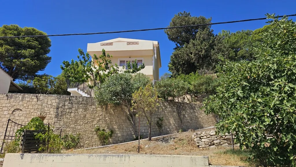 μονοκατοικία προς πώληση 247 τ.μ Γοργολαΐνη Νομός Ηρακλείου